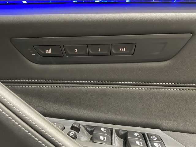 ＢＭＷ Ｍ５ 新潟県 2018(平30)年 3.5万km アルピンホワイトⅢ コンフォートパッケージ/-フロントマッサージシート/-ステアリングホイールヒーティング/-アンビエントエアパッケージ/M Performance エアロダイナミックパッケージ/-カーボンフロントスプリッター/-カーボンサイドシル/-カーボンリヤディフューザー/-カーボンリヤスポイラー/harman/kardon/HDDナビゲーションシステム/・CD/DVD/USB/TV/BT/ドライビングアシストプラス/BMWヘッドアップディスプレイ/パーキングアシストプラス/アダプティブLEDヘッドライト/オートマチックトランクリッドオペレーション/アンビエントライト/アダプティブクルーズコントロール/4ゾーンオートマチックエアコン/BMWジェスチャーコントロール/パワーシート/シートヒーター/ベンチレーション/ワイアレス充電/ドライブレコーダー/レーダー探知機