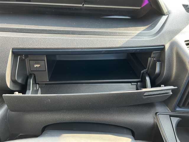 ダイハツ タント カスタム X 広島県 2023(令5)年 2.1万km シャイニングホワイトパール 純正9インチディスプレイオーディオ/　【フルセグTV/BT/USB/HDMI/AppleCarPlay】/バックカメラ/スマートアシスト/・衝突被害軽減ブレーキ/・車線逸脱抑制機能/・車線逸脱警報/・車線逸脱制御/・標識認識機能/・ふらつき警報機能/両側パワースライドドア/ハーフレザーシート/前席シートヒーター/クリアランスソナー/ETC/ドライブレコーダー/オートホールド/オートリトラミラー/オートライト/純正LEDライト/フォグランプ/スマートキー/プッシュスタート/アイドリングストップ/純正アルミホイール 14インチ/純正ドアバイザー/ロールサンシェード/ウインカーミラー/純正フロアマット/リアプライバシーガラス/スペアキー×1【スマートキー】/取扱説明書