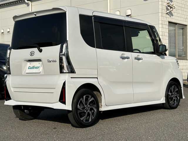 ダイハツ タント カスタム X 広島県 2023(令5)年 2.1万km シャイニングホワイトパール 純正9インチディスプレイオーディオ/　【フルセグTV/BT/USB/HDMI/AppleCarPlay】/バックカメラ/スマートアシスト/・衝突被害軽減ブレーキ/・車線逸脱抑制機能/・車線逸脱警報/・車線逸脱制御/・標識認識機能/・ふらつき警報機能/両側パワースライドドア/ハーフレザーシート/前席シートヒーター/クリアランスソナー/ETC/ドライブレコーダー/オートホールド/オートリトラミラー/オートライト/純正LEDライト/フォグランプ/スマートキー/プッシュスタート/アイドリングストップ/純正アルミホイール 14インチ/純正ドアバイザー/ロールサンシェード/ウインカーミラー/純正フロアマット/リアプライバシーガラス/スペアキー×1【スマートキー】/取扱説明書