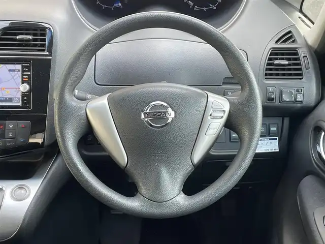 日産 セレナ 20X Vセレ +セーフ Sハイブリッド 岡山県 2015(平27)年 9万km ブリリアントシルバー 登録時走行距離89461キロ/純正SDナビ/AM/FM/Bluetooth/TV/SD/DVD/バックカメラ/クルーズコントロール/アイドリングストップ/両側パワースライドドア/純正15インチAW/スマートキー/プッシュスタート/ビルトインETC