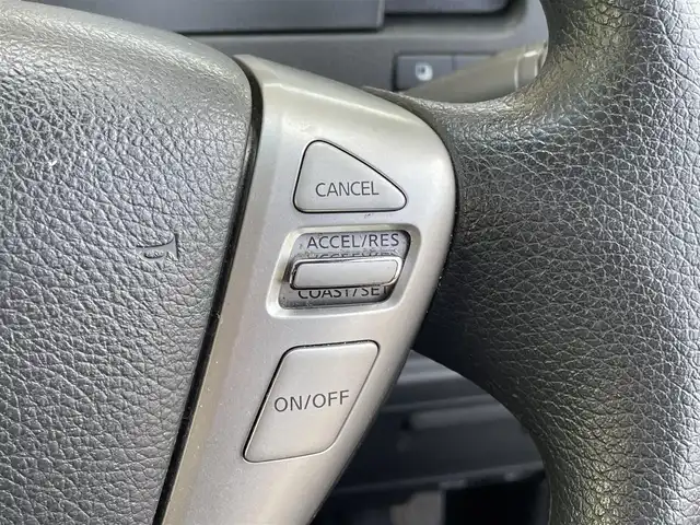 日産 セレナ 20X Vセレ +セーフ Sハイブリッド 岡山県 2015(平27)年 9万km ブリリアントシルバー 登録時走行距離89461キロ/純正SDナビ/AM/FM/Bluetooth/TV/SD/DVD/バックカメラ/クルーズコントロール/アイドリングストップ/両側パワースライドドア/純正15インチAW/スマートキー/プッシュスタート/ビルトインETC