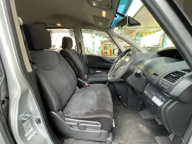 日産 セレナ 20X Vセレ +セーフ Sハイブリッド 岡山県 2015(平27)年 9万km ブリリアントシルバー 登録時走行距離89461キロ/純正SDナビ/AM/FM/Bluetooth/TV/SD/DVD/バックカメラ/クルーズコントロール/アイドリングストップ/両側パワースライドドア/純正15インチAW/スマートキー/プッシュスタート/ビルトインETC