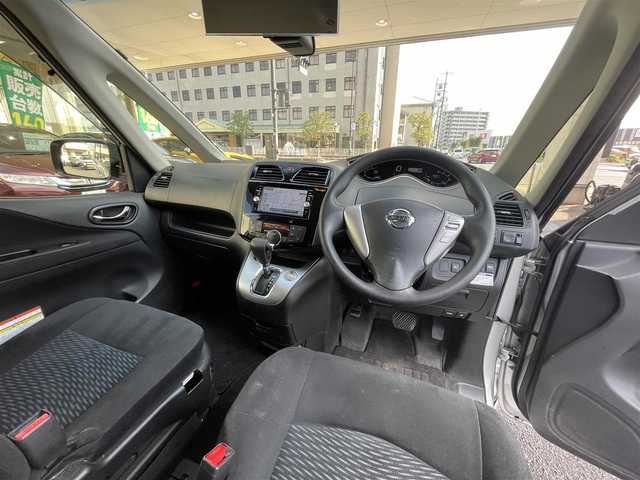 日産 セレナ 20X Vセレ +セーフ Sハイブリッド 岡山県 2015(平27)年 9万km ブリリアントシルバー 登録時走行距離89461キロ/純正SDナビ/AM/FM/Bluetooth/TV/SD/DVD/バックカメラ/クルーズコントロール/アイドリングストップ/両側パワースライドドア/純正15インチAW/スマートキー/プッシュスタート/ビルトインETC