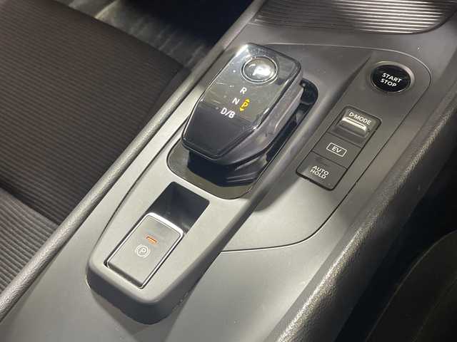 日産 ノート S 神奈川県 2021(令3)年 2.2万km ダークメタルグレー 純正9インチナビ/（AM/FM/フルセグTV/Bluetooth/CD/iPod）/インテリジェントアラウンドビューモニター/インテリジェントルームミラー/LEDヘッドランプ/前方ドライブレコーダー【DH5-D】/ブラインドスポットモニター【BSM】/純正フロアマット/オートライト/オートマチックハイビーム/アイドリングストップ/ウィンカーミラー/電動格納ミラー/プッシュスタート/スマートキー/インテリジェント エマージェンシーブレーキ/踏み間違い衝突防止アシスト/フロント&バックソナー/後側方車両検知警報【BSW】/後退時車両検知警報【RCTA】/取扱説明書/スペアキー