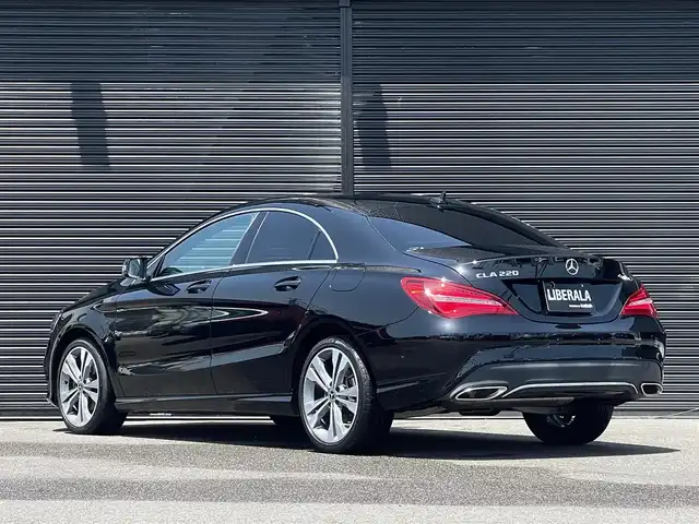 メルセデス・ベンツ ＣＬＡ２２０ 4MATIC 山梨県 2018(平30)年 2.2万km コスモスブラック ・本革シート/・シートヒーター/・ディスタンスパイロットディストロニック/・アクティブブレーキアシスト/・アテンションアシスト/・ブラインドスポットアシスト/・レーンキープアシスト/・ETC/・オートLEDヘッドランプ/・純正18インチAW/・キーレスゴー/・パークトロニック/・アイドリングストップ