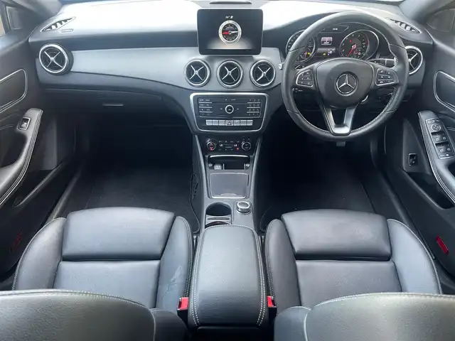 メルセデス・ベンツ ＣＬＡ２２０ 4MATIC 山梨県 2018(平30)年 2.2万km コスモスブラック ・本革シート/・シートヒーター/・ディスタンスパイロットディストロニック/・アクティブブレーキアシスト/・アテンションアシスト/・ブラインドスポットアシスト/・レーンキープアシスト/・ETC/・オートLEDヘッドランプ/・純正18インチAW/・キーレスゴー/・パークトロニック/・アイドリングストップ