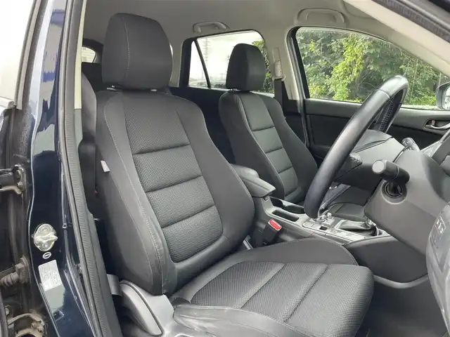 マツダ ＣＸ－５ XD 栃木県 2016(平28)年 8.6万km ディープクリスタルブルーマイカ 株)IDOMが運営する【じしゃロン小山店】の自社ローン専用車両になります。こちらは現金またはオートローンご利用時の価格です。自社ローンご希望の方は別途その旨お申付け下さい//禁煙車/純正ナビ/（CD//AM/FMラジオ）/(Bluetooth)/スマートキー/プッシュスタート/バックカメラ/ＥＴＣ/ステアリングリモコン/クルーズコントロール/アイドリングストップ/電動格納ドアミラー/パワーウインドウ/自動防眩ミラー/オートライト
