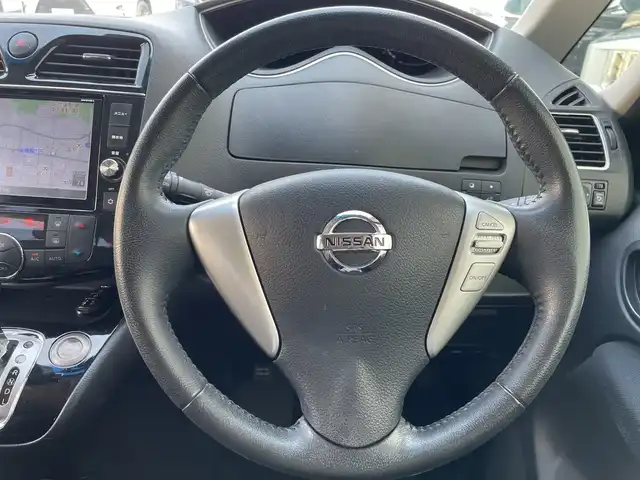 日産 セレナ ハイウェイS G S HV Aセーフ 兵庫県 2014(平26)年 3.9万km プレミアムディープコーラルM 純正ナビ/ドライブレコーダー一体型ルームミラー/ETC/クルーズコントロール/アイドリングストップ/ヒルスタートアシスタント/アラウンドビューモニター/フロント/バックソナー/エマージェンシーブレーキ/LDW(車線逸脱警報)/踏み間違い衝突防止アシスト/ふらつき警報/パワースライドドア(運転席側/助手席側)/ハロゲンヘッドランプ/オートライト/フロントフォグランプ/ボディ同色電動格納ドアミラー/ウィンカーミラー/革巻きステアリングホイール/SRSエアバック(運転席/助手席)/プラズマクラスター付オートエアコン/リアオートエアコン/ブラックジャガード織物/トリコットコンビシート/折りたたみ格納式パーソナルテーブル(2列目)/インテリジェントキー/プッシュエンジンスターター