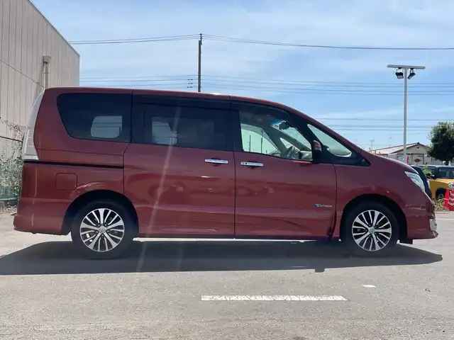 日産 セレナ ハイウェイS G S HV Aセーフ 兵庫県 2014(平26)年 3.9万km プレミアムディープコーラルM 純正ナビ/ドライブレコーダー一体型ルームミラー/ETC/クルーズコントロール/アイドリングストップ/ヒルスタートアシスタント/アラウンドビューモニター/フロント/バックソナー/エマージェンシーブレーキ/LDW(車線逸脱警報)/踏み間違い衝突防止アシスト/ふらつき警報/パワースライドドア(運転席側/助手席側)/ハロゲンヘッドランプ/オートライト/フロントフォグランプ/ボディ同色電動格納ドアミラー/ウィンカーミラー/革巻きステアリングホイール/SRSエアバック(運転席/助手席)/プラズマクラスター付オートエアコン/リアオートエアコン/ブラックジャガード織物/トリコットコンビシート/折りたたみ格納式パーソナルテーブル(2列目)/インテリジェントキー/プッシュエンジンスターター