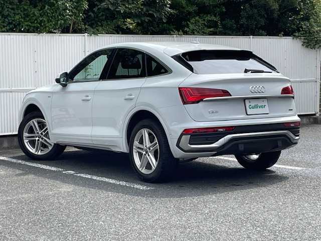 アウディ Ｑ５ SB 40TDIクワトロ Sライン 茨城県 2022(令4)年 1.3万km グレイシアホワイトメタリック ワンオーナー　/アダプティブクルーズコントロール　/バーチャルコックピット/Audiプレセンス/Audiアクティブブレーンアシスト/Audiサイドアシスト/サラウンドビューカメラ　/純正ナビ　/フルセグＴＶ　/ＥＴＣ２．０　/純正アルミホイール　/パークアシスト　/ハーフレザーシート/D+N席電動シート/D席メモリーシート/全席ヒートシーター　/ダウンヒルアシストコントロール/保証書/取扱説明書