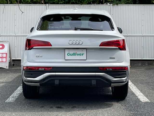 アウディ Ｑ５ SB 40TDIクワトロ Sライン 茨城県 2022(令4)年 1.3万km グレイシアホワイトメタリック ワンオーナー　/アダプティブクルーズコントロール　/バーチャルコックピット/Audiプレセンス/Audiアクティブブレーンアシスト/Audiサイドアシスト/サラウンドビューカメラ　/純正ナビ　/フルセグＴＶ　/ＥＴＣ２．０　/純正アルミホイール　/パークアシスト　/ハーフレザーシート/D+N席電動シート/D席メモリーシート/全席ヒートシーター　/ダウンヒルアシストコントロール/保証書/取扱説明書