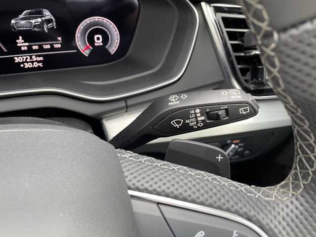 アウディ Ｑ５ SB 40TDIクワトロ Sライン 茨城県 2022(令4)年 1.3万km グレイシアホワイトメタリック ワンオーナー　/アダプティブクルーズコントロール　/バーチャルコックピット/Audiプレセンス/Audiアクティブブレーンアシスト/Audiサイドアシスト/サラウンドビューカメラ　/純正ナビ　/フルセグＴＶ　/ＥＴＣ２．０　/純正アルミホイール　/パークアシスト　/ハーフレザーシート/D+N席電動シート/D席メモリーシート/全席ヒートシーター　/ダウンヒルアシストコントロール/保証書/取扱説明書