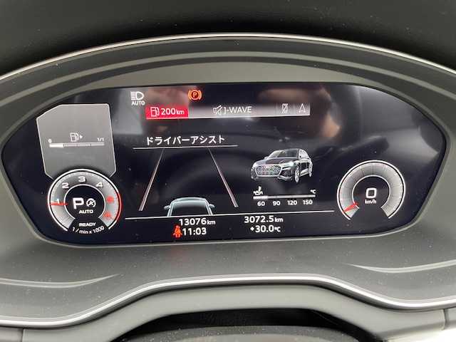アウディ Ｑ５ SB 40TDIクワトロ Sライン 茨城県 2022(令4)年 1.3万km グレイシアホワイトメタリック ワンオーナー　/アダプティブクルーズコントロール　/バーチャルコックピット/Audiプレセンス/Audiアクティブブレーンアシスト/Audiサイドアシスト/サラウンドビューカメラ　/純正ナビ　/フルセグＴＶ　/ＥＴＣ２．０　/純正アルミホイール　/パークアシスト　/ハーフレザーシート/D+N席電動シート/D席メモリーシート/全席ヒートシーター　/ダウンヒルアシストコントロール/保証書/取扱説明書