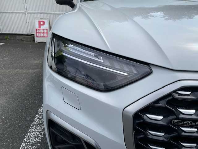 アウディ Ｑ５ SB 40TDIクワトロ Sライン 茨城県 2022(令4)年 1.3万km グレイシアホワイトメタリック ワンオーナー　/アダプティブクルーズコントロール　/バーチャルコックピット/Audiプレセンス/Audiアクティブブレーンアシスト/Audiサイドアシスト/サラウンドビューカメラ　/純正ナビ　/フルセグＴＶ　/ＥＴＣ２．０　/純正アルミホイール　/パークアシスト　/ハーフレザーシート/D+N席電動シート/D席メモリーシート/全席ヒートシーター　/ダウンヒルアシストコントロール/保証書/取扱説明書
