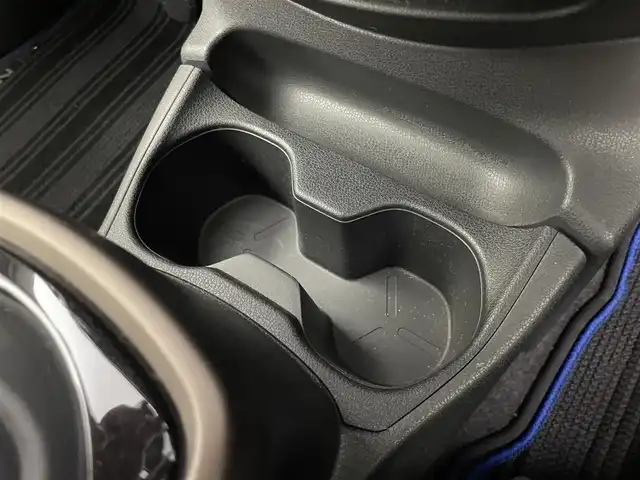 日産 ノート e－パワー メダリスト 埼玉県 2016(平28)年 1.3万km ガーネットレッド 純正SDナビ/ CD DVD フルセグTV Bluetooth/アラウンドビューモニター/デジタルインナーミラー/エマージェンシーブレーキ/レーンキープアシスト/ドライブレコーダー/LEDオートライト/ETC/純正アルミホイール/スマートキー