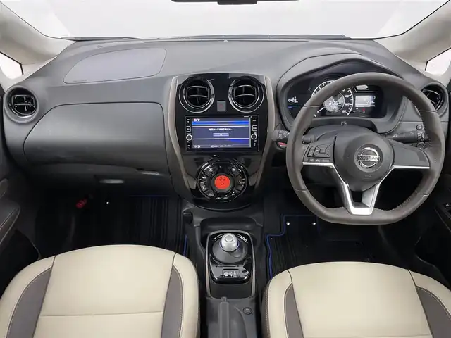 日産 ノート e－パワー メダリスト 埼玉県 2016(平28)年 1.3万km ガーネットレッド 純正SDナビ/ CD DVD フルセグTV Bluetooth/アラウンドビューモニター/デジタルインナーミラー/エマージェンシーブレーキ/レーンキープアシスト/ドライブレコーダー/LEDオートライト/ETC/純正アルミホイール/スマートキー