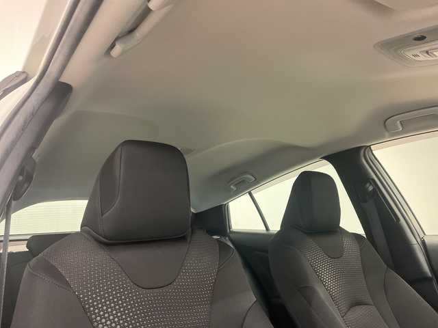 トヨタ プリウス S 熊本県 2019(令1)年 6.4万km ホワイトパールクリスタルシャイン 純正ＳＤナビ（ＣＤ/ＤＶＤ/ＢＴ/フルセグ/ラジオ）/バックカメラ/ＥＴＣ/クルーズコントロール/前方ドライブレコーダー/前後コーナーセンサー/衝突軽減システム/レーンキープアシスト/横滑り防止装置/オートライト/オートハイビーム/スマートキー×２/ドアバイザー/純正フロアマット