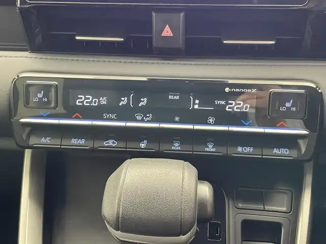 トヨタ ヴォクシー S－Z 愛知県 2022(令4)年 3.6万km アティチュードブラックマイカ 純正１０．５型ナビＴＶ　純正１４型後席モニター　禁煙　快適利便Ｈｉｇｈ　シートヒーター　デジタルインナミラー　パワーバックドア　オットマン　バックカメラ　衝突軽減　追従クルコン　ＨＤＭＩ　ハーフレザー　セーフティセンス　HUD　コーナーセンサー　LEDオートライト