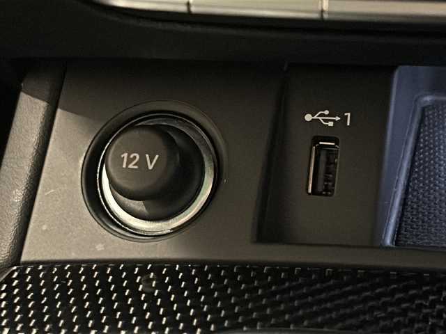 アウディ ＳＱ５ 新潟県 2022(令4)年 3.8万km ミトスブラックメタリック パノラマサンルーフ/レザーパッケージ/・ファインナッパレザーダイヤモンドステッチ/・Bang & Olufsen 3D アドバンストサウンドシステム/・シートヒーター（フロント/リヤ）/コンフォートパッケージ/・スマートフォンワイヤレスチャージング/リヤシートUSBチャージング/・ステアリングヒーター/マトリクスLEDライト/バーチャルコックピット/MMI ナビゲーション/Apple Car Play/Android Auto/TVチューナー/サラウンドビューカメラ/アダプティブクルーズコントロール/アクティブレーンアシスト/アウディプレセンスシティ/アウディサイドアシスト/パワーシート/ETC2.0/ドライブレコーダー