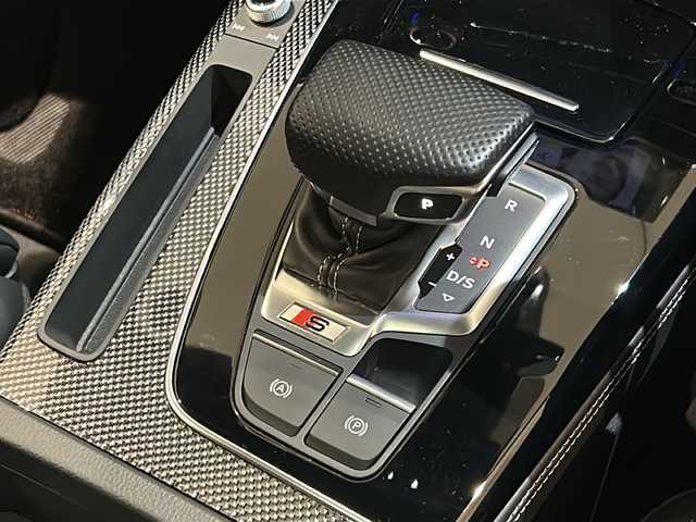 アウディ ＳＱ５ 新潟県 2022(令4)年 3.8万km ミトスブラックメタリック パノラマサンルーフ/レザーパッケージ/・ファインナッパレザーダイヤモンドステッチ/・Bang & Olufsen 3D アドバンストサウンドシステム/・シートヒーター（フロント/リヤ）/コンフォートパッケージ/・スマートフォンワイヤレスチャージング/リヤシートUSBチャージング/・ステアリングヒーター/マトリクスLEDライト/バーチャルコックピット/MMI ナビゲーション/Apple Car Play/Android Auto/TVチューナー/サラウンドビューカメラ/アダプティブクルーズコントロール/アクティブレーンアシスト/アウディプレセンスシティ/アウディサイドアシスト/パワーシート/ETC2.0/ドライブレコーダー