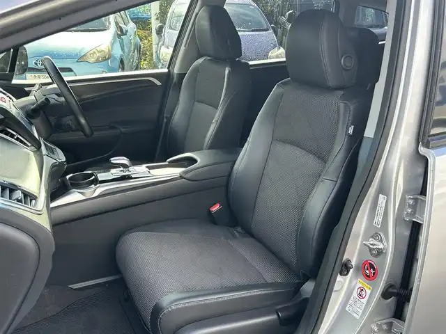 ホンダ ジェイド ハイブリッド X 東京都 2017(平29)年 8.8万km スーパープラチナメタリック (株)IDOMが運営する【じしゃロン昭島店】の自社ローン専用車両になります。こちらは現金またはオートローンご利用時の価格です。自社ローンご希望の方は別途その旨お申付け下さい/純正インターナビ/バックカメラ/ドライブレコーダー/ホンダセンシング/ハーフレザーシート/LEDライト/電動格納ミラー/純正フロアマット