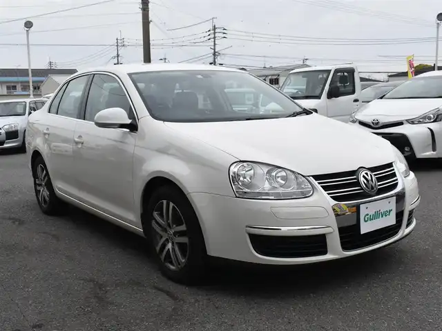 フォルクスワーゲン ジェッタ 2．0 福岡県 2006(平18)年 5.3万km 白 　VWジェッタ　2.0　/社外HDDナビ/　　CD/DVD　/　　CN-HDS625D/バックカメラ/ETC/電格ミラー/取扱説明書あり/スペアキーあり