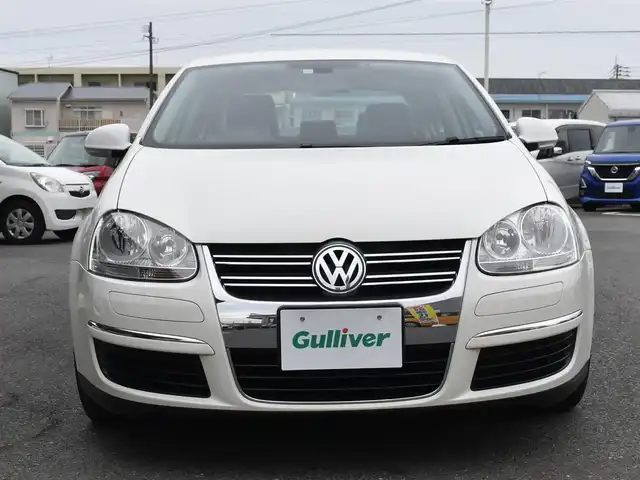 フォルクスワーゲン ジェッタ 2．0 福岡県 2006(平18)年 5.3万km 白 　VWジェッタ　2.0　/社外HDDナビ/　　CD/DVD　/　　CN-HDS625D/バックカメラ/ETC/電格ミラー/取扱説明書あり/スペアキーあり