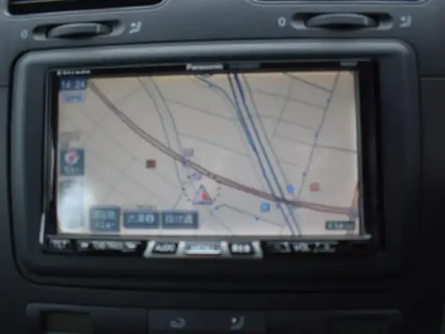 フォルクスワーゲン ジェッタ 2．0 福岡県 2006(平18)年 5.3万km 白 　VWジェッタ　2.0　/社外HDDナビ/　　CD/DVD　/　　CN-HDS625D/バックカメラ/ETC/電格ミラー/取扱説明書あり/スペアキーあり