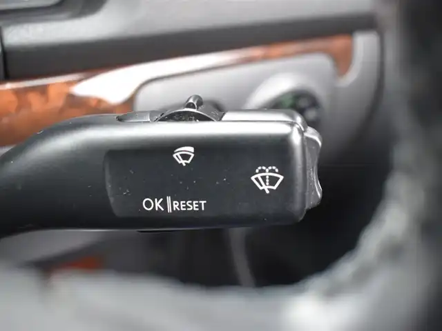 フォルクスワーゲン ジェッタ 2．0 福岡県 2006(平18)年 5.3万km 白 　VWジェッタ　2.0　/社外HDDナビ/　　CD/DVD　/　　CN-HDS625D/バックカメラ/ETC/電格ミラー/取扱説明書あり/スペアキーあり