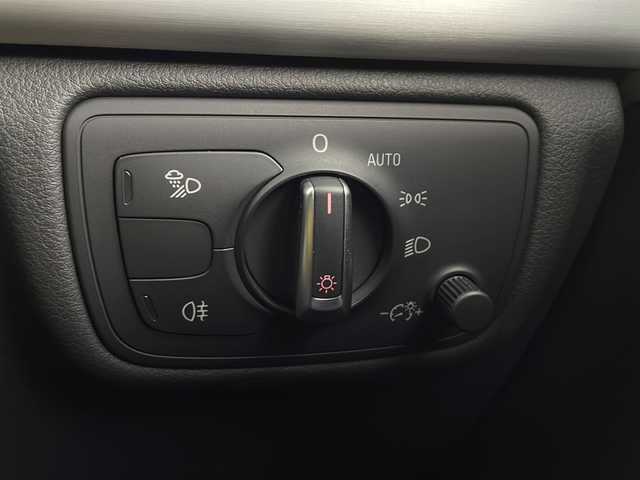 アウディ Ａ７ SB 2．0 TFSI クワトロ 愛知県 2013(平25)年 8.8万km グレイシアホワイトメタリック /禁煙車//純正MMIナビ//フルセグTV/AMFM/HDD/CD/DVD/Bluetooth//ビルトインETC//バックカメラ//前方ドライブレコーダー(ZDR012)//電動サンルーフ//WORK GNOSIS CV201 20インチアルミホイール//タイヤサイズ:255/35ZR20//S Lineパッケージ//アウディプレセンスプラス//アウディレーンアシスト//アウディサイドアシスト//アダプティブクルーズコントロール//LEDヘッドライト//オートライト//ヘッドライトウォッシャー//リヤフォグランプ//電動リトラクタブルリヤスポイラー//カーボン製ダックテール//オートマチックテールゲート//バルコナレザースポーツシート//前席パワーシート(運転席ポジションメモリー付)//前席・後席シートヒーター//リアオートエアコン//BOSEサラウンドサウンドシステム//アンビエントライト//革巻きステアリング//ステアリングスイッチ//パドルシフト//ステアリング電動チルト&テレスコ//電子パーキングブレーキ//ブレーキホールド//プッシュスタート//電動格納ミラー//アイドリングストップ//新車保証書・取扱説明書//スペアキー