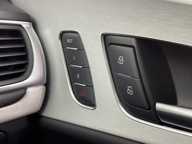 アウディ Ａ７ SB 2．0 TFSI クワトロ 愛知県 2013(平25)年 8.8万km グレイシアホワイトメタリック /禁煙車//純正MMIナビ//フルセグTV/AMFM/HDD/CD/DVD/Bluetooth//ビルトインETC//バックカメラ//前方ドライブレコーダー(ZDR012)//電動サンルーフ//WORK GNOSIS CV201 20インチアルミホイール//タイヤサイズ:255/35ZR20//S Lineパッケージ//アウディプレセンスプラス//アウディレーンアシスト//アウディサイドアシスト//アダプティブクルーズコントロール//LEDヘッドライト//オートライト//ヘッドライトウォッシャー//リヤフォグランプ//電動リトラクタブルリヤスポイラー//カーボン製ダックテール//オートマチックテールゲート//バルコナレザースポーツシート//前席パワーシート(運転席ポジションメモリー付)//前席・後席シートヒーター//リアオートエアコン//BOSEサラウンドサウンドシステム//アンビエントライト//革巻きステアリング//ステアリングスイッチ//パドルシフト//ステアリング電動チルト&テレスコ//電子パーキングブレーキ//ブレーキホールド//プッシュスタート//電動格納ミラー//アイドリングストップ//新車保証書・取扱説明書//スペアキー