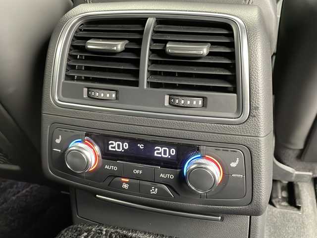 アウディ Ａ７ SB 2．0 TFSI クワトロ 愛知県 2013(平25)年 8.8万km グレイシアホワイトメタリック /禁煙車//純正MMIナビ//フルセグTV/AMFM/HDD/CD/DVD/Bluetooth//ビルトインETC//バックカメラ//前方ドライブレコーダー(ZDR012)//電動サンルーフ//WORK GNOSIS CV201 20インチアルミホイール//タイヤサイズ:255/35ZR20//S Lineパッケージ//アウディプレセンスプラス//アウディレーンアシスト//アウディサイドアシスト//アダプティブクルーズコントロール//LEDヘッドライト//オートライト//ヘッドライトウォッシャー//リヤフォグランプ//電動リトラクタブルリヤスポイラー//カーボン製ダックテール//オートマチックテールゲート//バルコナレザースポーツシート//前席パワーシート(運転席ポジションメモリー付)//前席・後席シートヒーター//リアオートエアコン//BOSEサラウンドサウンドシステム//アンビエントライト//革巻きステアリング//ステアリングスイッチ//パドルシフト//ステアリング電動チルト&テレスコ//電子パーキングブレーキ//ブレーキホールド//プッシュスタート//電動格納ミラー//アイドリングストップ//新車保証書・取扱説明書//スペアキー