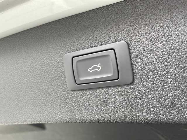 アウディ Ａ７ SB 2．0 TFSI クワトロ 愛知県 2013(平25)年 8.8万km グレイシアホワイトメタリック /禁煙車//純正MMIナビ//フルセグTV/AMFM/HDD/CD/DVD/Bluetooth//ビルトインETC//バックカメラ//前方ドライブレコーダー(ZDR012)//電動サンルーフ//WORK GNOSIS CV201 20インチアルミホイール//タイヤサイズ:255/35ZR20//S Lineパッケージ//アウディプレセンスプラス//アウディレーンアシスト//アウディサイドアシスト//アダプティブクルーズコントロール//LEDヘッドライト//オートライト//ヘッドライトウォッシャー//リヤフォグランプ//電動リトラクタブルリヤスポイラー//カーボン製ダックテール//オートマチックテールゲート//バルコナレザースポーツシート//前席パワーシート(運転席ポジションメモリー付)//前席・後席シートヒーター//リアオートエアコン//BOSEサラウンドサウンドシステム//アンビエントライト//革巻きステアリング//ステアリングスイッチ//パドルシフト//ステアリング電動チルト&テレスコ//電子パーキングブレーキ//ブレーキホールド//プッシュスタート//電動格納ミラー//アイドリングストップ//新車保証書・取扱説明書//スペアキー