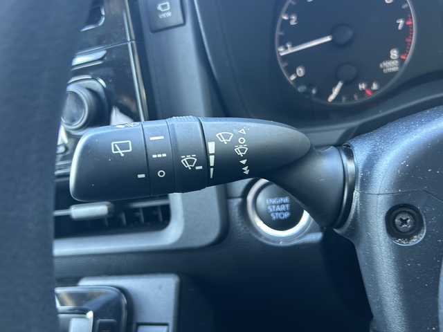 トヨタ シエンタ G 静岡県 2022(令4)年 3.5万km アーバンカーキ 純正メモリナビ/・フルセグＴＶ/・Bluetooth/・USB/・AM/・FM/主要装備/・両側パワスラ/・衝突軽減/・レーンキープ/・追従クルコン/・コーナーセンサー前後/・全方位カメラ/・ETC/・録画機能付きデジタルインナーミラー/・MTモード付/・ステリモ/・LEDヘッドライト/・オートライト/・オートハイビーム/・フォグランプ/・社外フロアマット/・スマートキー/・プッシュスタート