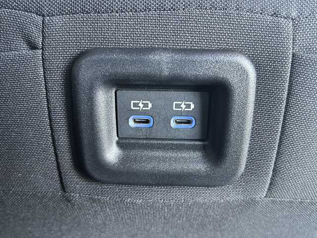 トヨタ シエンタ G 静岡県 2022(令4)年 3.5万km アーバンカーキ 純正メモリナビ/・フルセグＴＶ/・Bluetooth/・USB/・AM/・FM/主要装備/・両側パワスラ/・衝突軽減/・レーンキープ/・追従クルコン/・コーナーセンサー前後/・全方位カメラ/・ETC/・録画機能付きデジタルインナーミラー/・MTモード付/・ステリモ/・LEDヘッドライト/・オートライト/・オートハイビーム/・フォグランプ/・社外フロアマット/・スマートキー/・プッシュスタート