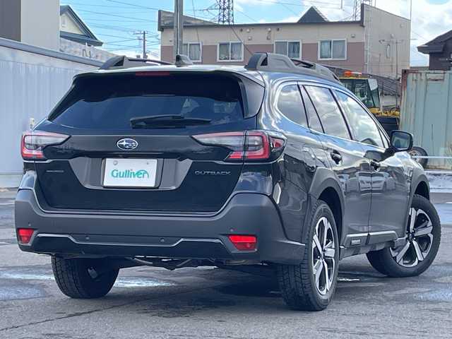 スバル アウトバック ブラックセレクション 道央・札幌 2024(令6)年 0.3万km クリスタルブラックシリカ ４ＷＤ/ワンオーナー/純正ナビ/【ＢＴ／ＵＳＢ】/フロント／サイド／バックカメラ/革巻きステアリング/ステアリングスイッチ/パドルシフト/ステアリングヒーター/レーダークルーズコントロール/レーンキープアシスト/スバルリアビークルディテクション/ドライバーモニタリング/ステアリング連動ヘッドランプ/ＬＥＤ/フォグ／リアフォグランプ/ウィンカーミラー/前席パワーシート/前席シートヒータ／エアシート/運転席シートメモリ/ドライブレコーダー/デジタルインナーミラー/純正ＡＷ付夏タイヤ積み込み/純正エンジンスターター