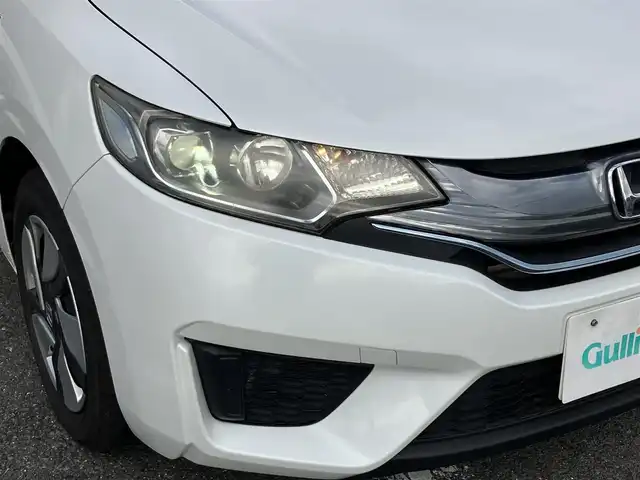 ホンダ フィット ハイブリット Lパッケージ 三重県 2015(平27)年 13.3万km ホワイトオーキッドパール ワンオーナー/♪シティブレーキアクティブシステム/♪誤発進抑制機能/♪純正ナビ/・フルセグ/・Bluetooth ・CD再生/・DVD再生/録音機能/♪バックカメラ/♪クルーズコントロール/♪ハーフレザーシート/♪LEDヘッドライト/♪オートライト/♪ステアリングスイッチ/♪オートリトラクタブルミラー/♪ウィンカーミラー/♪ビルトインETC/♪ドライブレコーダー