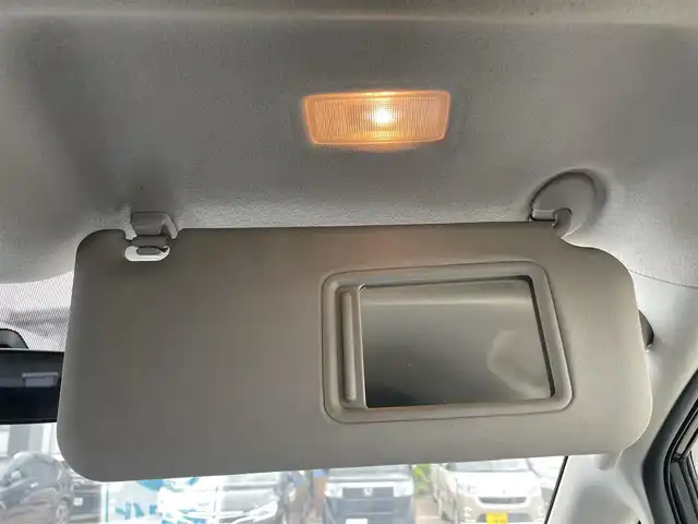 トヨタ ヴォクシー ZS 煌Z 千葉県 2013(平25)年 8.6万km ブラック (株)IDOMが運営する【じしゃロン八千代店】の自社ローン対象車両になります。こちらは現金またはオートローンご利用時の価格です。自社ローンご希望の方は別途その旨お申付け下さい/純正ナビ（CD・DVD・BT接続可）/フルセグテレビ/ETC/フリップダウンモニター/両側パワースライドドア/HID