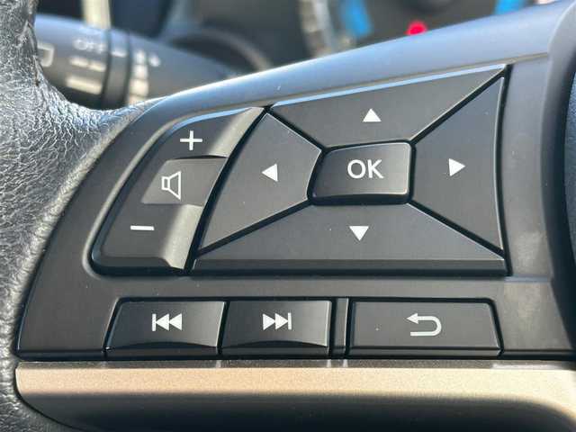日産 デイズ ハイウェイスターX 岩手県 2019(平31)年 5.7万km ホワイトパール 衝突軽減ブレーキ　ナビ　フルセグ　Ｂｌｕｅｔｏｏｔｈ　全周囲Ｃ　シートヒーター　ＥＴＣ　ドラレコ　オートＬＥＤライト　フォグランプ　ステアリングスイッチ　スマートキー　ドアバイザー　純正マット