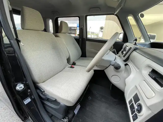 ダイハツ ムーヴ キャンバス X 滋賀県 2017(平29)年 8.4万km ブラックマイカメタリック 純正オーディオ/【CD/USB/AUX】/両側スライドドア/前方ドライブレコーダー/オートライト/純正フロアマット/ドアバイザー/プッシュスタート/スマートキー