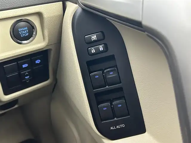 トヨタ ランドクルーザー プラド TX Lパッケージ マットブラED 道央・札幌 2022(令4)年 3.1万km アティチュードブラックマイカ ・４WD/・サンルーフ/・純正ナビ/　CD/DVD/SD/BT/フルセグ/・バックカメラ/・ビルトインETC/・純正前方ドライブレコーダー/・トヨタセーフティセンス/・プリクラッシュセーフティ/・レーンディパーチャーアラート/・レーダークルーズコントロール/・クリアランスソナー/・オートハイビーム/・ベージュレザーシート/・パワーシート/・シートヒーター/・シートベンチレーション/・LEDヘッドライト/・フォグライト/・オートライト/・純正フロアマット/・ドアバイザー/・ルーフレール/・純正18インチAW