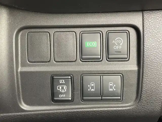 日産 セレナ ハイウェイスター Vセレクション 新潟県 2017(平29)年 9.5万km ブリリアントホワイトパール 両側パワースライドドア/左側ハンズフリードア/純正ナビ（Bluetooth・USB・CD・DVD・Blu-ray）/アラウンドビューモニター /プロパイロット　/追従クルーズコントロール/レーンキープアシスト　/前後コーナーセンサー　/パーキングアシスト　/アイドリングストップ/衝突被害軽減システム　/LEDオートライト　/純正ビルトインETC　/前方ドライブレコーダー/社外１５インチアルミホイール/スマートキー/保証書/取扱説明書