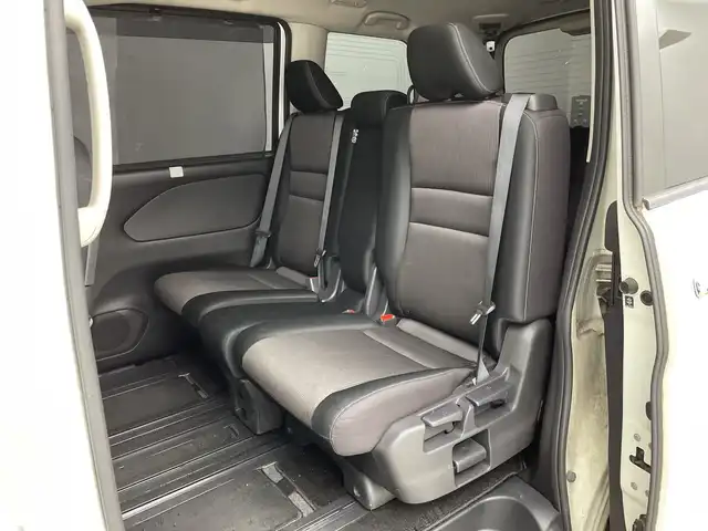 日産 セレナ ハイウェイスター Vセレクション 新潟県 2017(平29)年 9.5万km ブリリアントホワイトパール 両側パワースライドドア/左側ハンズフリードア/純正ナビ（Bluetooth・USB・CD・DVD・Blu-ray）/アラウンドビューモニター /プロパイロット　/追従クルーズコントロール/レーンキープアシスト　/前後コーナーセンサー　/パーキングアシスト　/アイドリングストップ/衝突被害軽減システム　/LEDオートライト　/純正ビルトインETC　/前方ドライブレコーダー/社外１５インチアルミホイール/スマートキー/保証書/取扱説明書