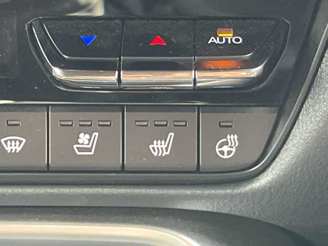 マツダ ＣＸ－６０ XD エクスクルーシブモード 愛知県 2024(令6)年 1.9万km プラチナクォーツメタリック プレミアムサウンドBOSE/純正12.3型ディスプレイオーディオナビ/全方位カメラ/サンルーフ/レーダークルーズコントロール/シートヒーター/エアシート/電動リアゲート/パワーシート/ヘッドアップディスプレイ/コーナーセンサー/純正アルミホイール/ETC/ブラインドスポットモニター/LEDヘッドライト/パドルシフト/ステアリングヒーター/オートマチックハイビーム/ワイヤレス充電機/ドライブレコーダー/衝突軽減システム/フルセグ/Bluetooth/ステアリングスイッチ/スマートキー/プッシュスタート