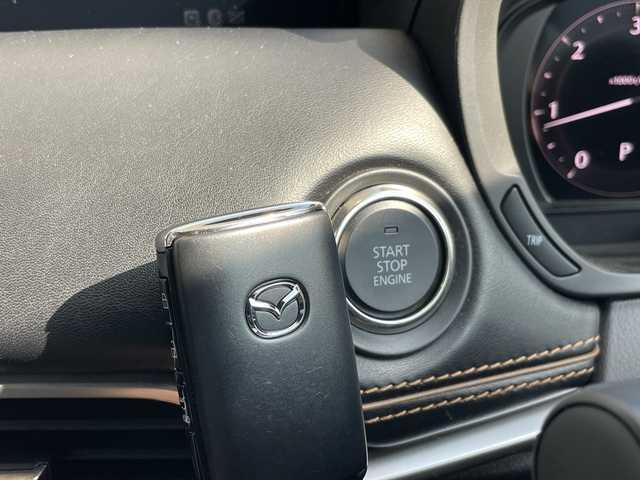 マツダ ＣＸ－６０ XD エクスクルーシブモード 愛知県 2024(令6)年 1.9万km プラチナクォーツメタリック プレミアムサウンドBOSE/純正12.3型ディスプレイオーディオナビ/全方位カメラ/サンルーフ/レーダークルーズコントロール/シートヒーター/エアシート/電動リアゲート/パワーシート/ヘッドアップディスプレイ/コーナーセンサー/純正アルミホイール/ETC/ブラインドスポットモニター/LEDヘッドライト/パドルシフト/ステアリングヒーター/オートマチックハイビーム/ワイヤレス充電機/ドライブレコーダー/衝突軽減システム/フルセグ/Bluetooth/ステアリングスイッチ/スマートキー/プッシュスタート