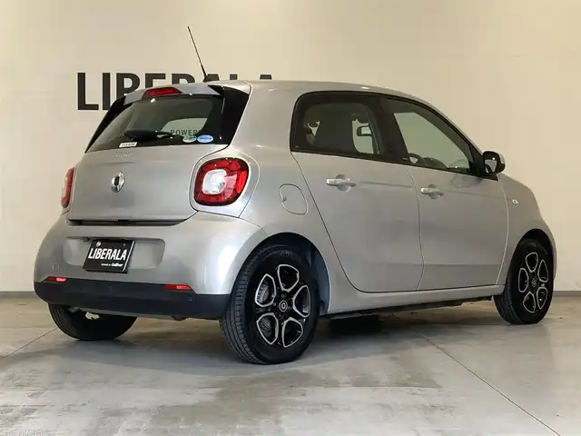 スマート ＭＣＣ スマート フォーフォー パッション 熊本県 2019(平31)年 3.7万km シルバー ・ワンオーナー/・キーレス/・自動緊急ブレーキ/・レーンキープ/・パーキングセンサー/・クルーズコントロール/・前席シートヒーター/・純正オーディオ/　【USB・AUX】/・バックカメラ/・ETC/・フォグランプ/・純正マット/・保証書/取説