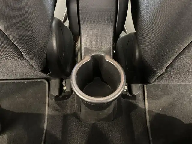 スマート ＭＣＣ スマート フォーフォー パッション 熊本県 2019(平31)年 3.7万km シルバー ・ワンオーナー/・キーレス/・自動緊急ブレーキ/・レーンキープ/・パーキングセンサー/・クルーズコントロール/・前席シートヒーター/・純正オーディオ/　【USB・AUX】/・バックカメラ/・ETC/・フォグランプ/・純正マット/・保証書/取説