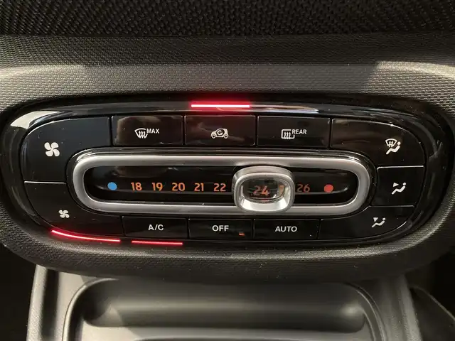 スマート ＭＣＣ スマート フォーフォー パッション 熊本県 2019(平31)年 3.7万km シルバー ・ワンオーナー/・キーレス/・自動緊急ブレーキ/・レーンキープ/・パーキングセンサー/・クルーズコントロール/・前席シートヒーター/・純正オーディオ/　【USB・AUX】/・バックカメラ/・ETC/・フォグランプ/・純正マット/・保証書/取説