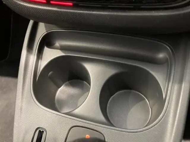 スマート ＭＣＣ スマート フォーフォー パッション 熊本県 2019(平31)年 3.7万km シルバー ・ワンオーナー/・キーレス/・自動緊急ブレーキ/・レーンキープ/・パーキングセンサー/・クルーズコントロール/・前席シートヒーター/・純正オーディオ/　【USB・AUX】/・バックカメラ/・ETC/・フォグランプ/・純正マット/・保証書/取説