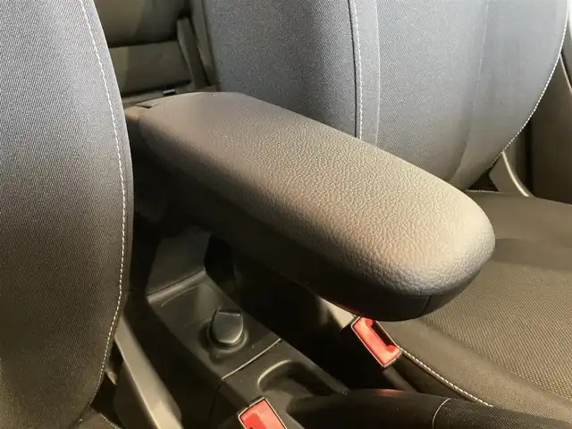 スマート ＭＣＣ スマート フォーフォー パッション 熊本県 2019(平31)年 3.7万km シルバー ・ワンオーナー/・キーレス/・自動緊急ブレーキ/・レーンキープ/・パーキングセンサー/・クルーズコントロール/・前席シートヒーター/・純正オーディオ/　【USB・AUX】/・バックカメラ/・ETC/・フォグランプ/・純正マット/・保証書/取説